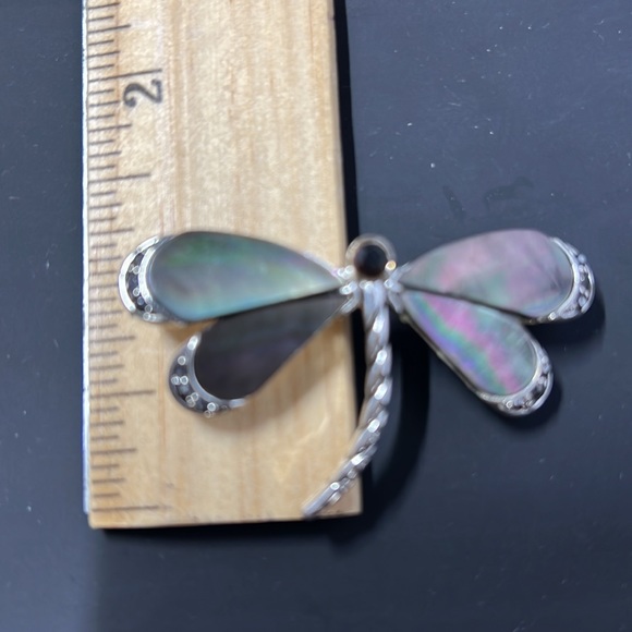 MOP Dragonfly Brooch - Picture 4 of 4
